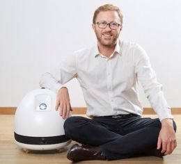 FONDATEUR DU ROBOT KEECKER